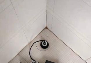 郑州上街区卫生间漏水维修之 loft 夹层储藏室毗邻暗管渗水哪家好，推荐诚匠小爱修缮